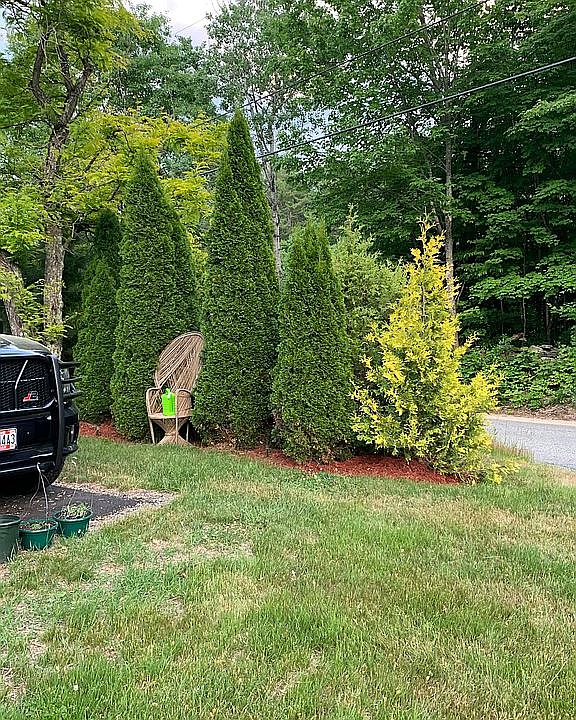 2nd image of 897 Pendexter Rd