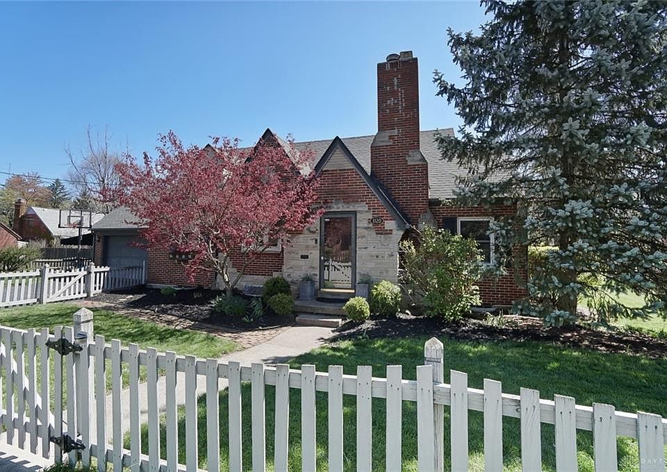 1st image of 1120 Delaine Ave