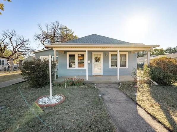 1009 N Grand Ave, Ellsworth, KS 67439