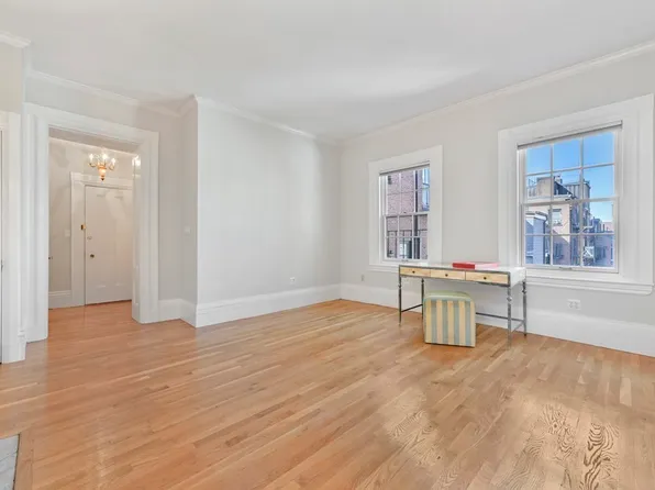 73 Pinckney St #6, Boston, MA 02114