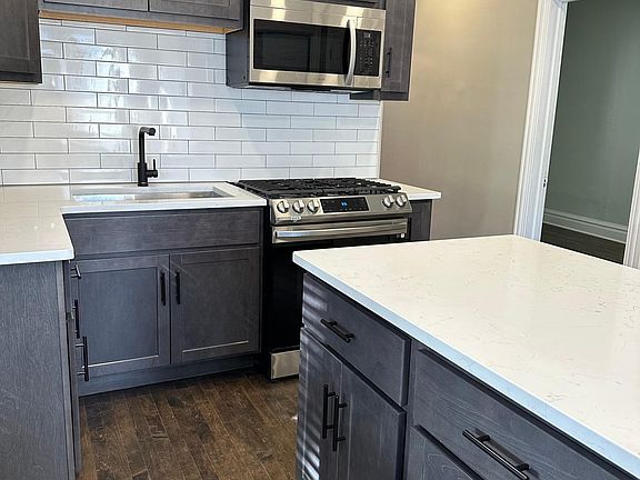 4th image of 6155 S Keeler Ave #1