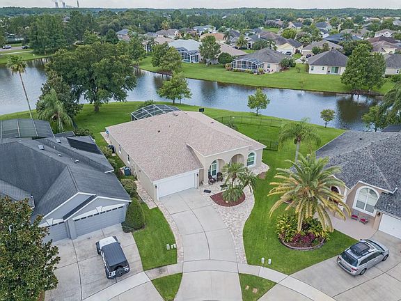 5th image of 530 Lakescape Ct