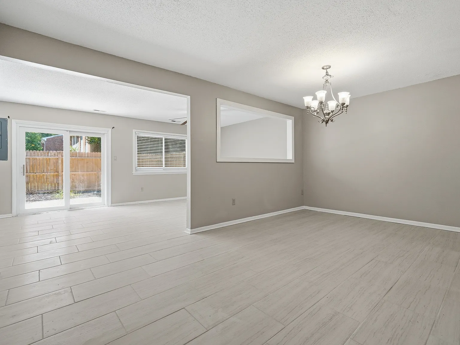 Tower Dr #125 (S.W) - 1 — Photo 4