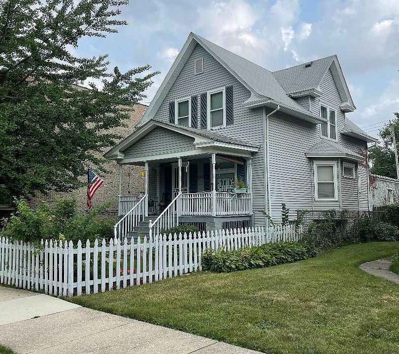 2nd image of 5915 W Huron St