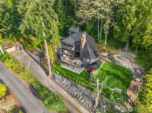 13201 42nd Avenue NE, Seattle, WA 98125