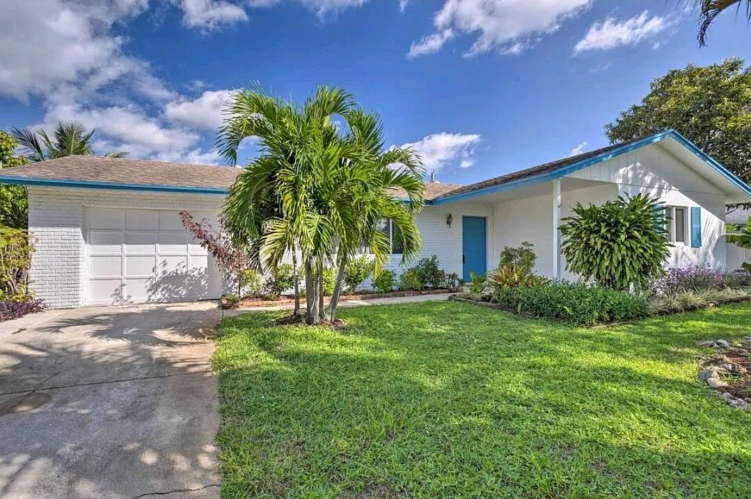 Building Photo - 1036 Coral Dr