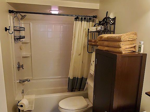 2nd floor bath
