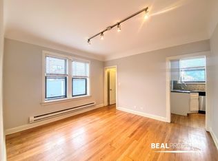 2321 N Rockwell St #C1, Chicago, IL 60647