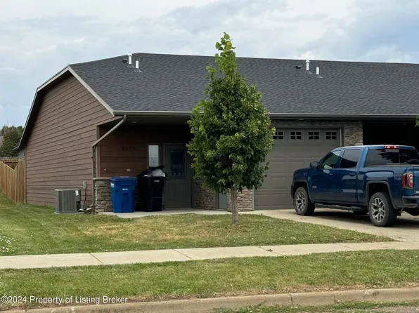 2264 1st St W, Dickinson, ND 58601
