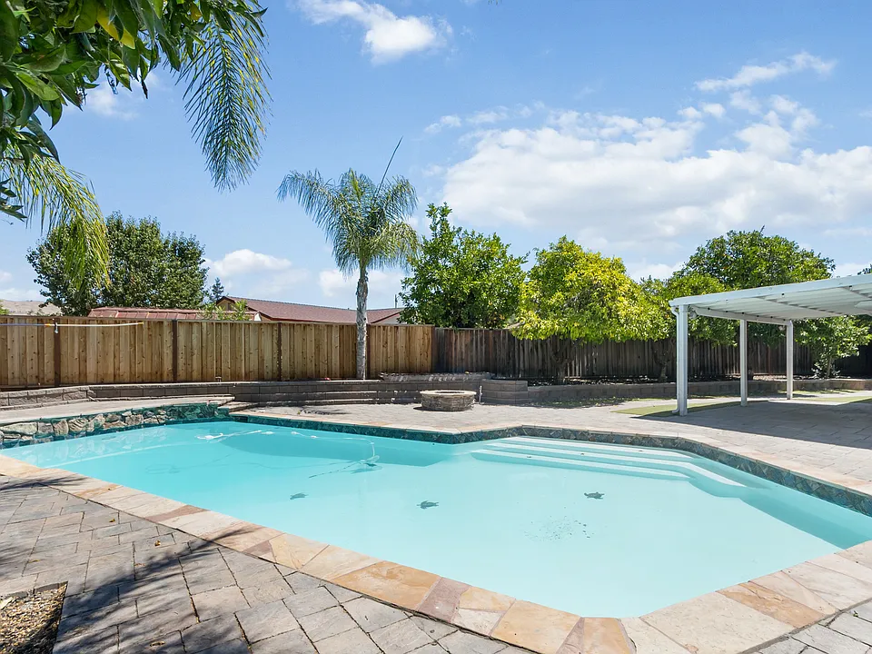 1664 Nugget Ct