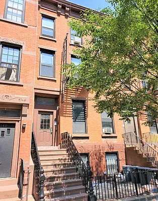 Rented by Amicourt LLC | media 11