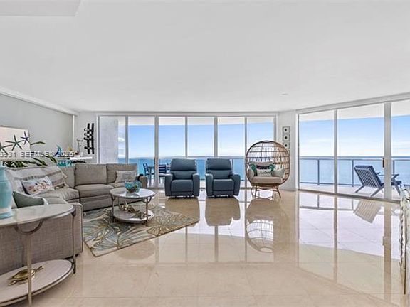 3rd image of 18671 Collins Ave APT 1902