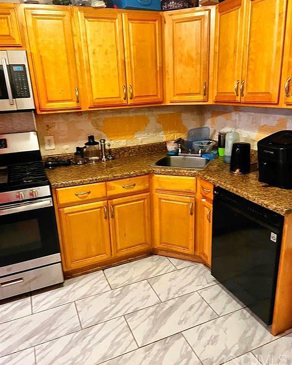 2nd image of 9 Lake Ave APT 6A