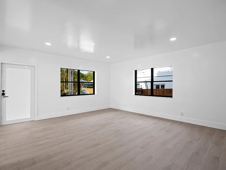 442 NE 71st St #1 — Photo 13