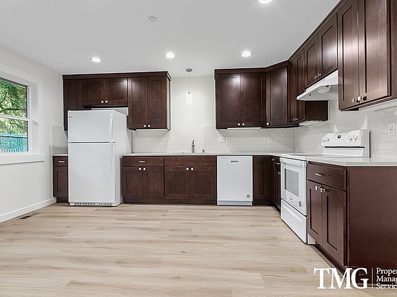 3rd image of 5119 NE Saint James Rd #2