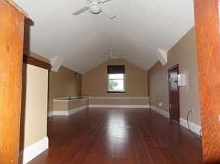 5th image of 1321 Cambridge Dr