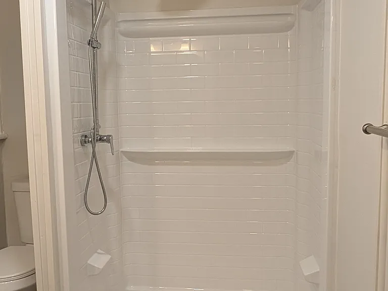 568 Park Ave #1 — Photo 6