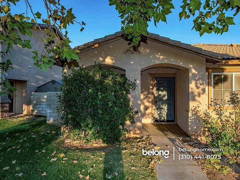 45444 Spahn Ln — Photo 2