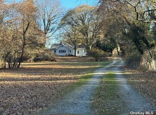 45 Old Field Rd, Setauket, NY 11733