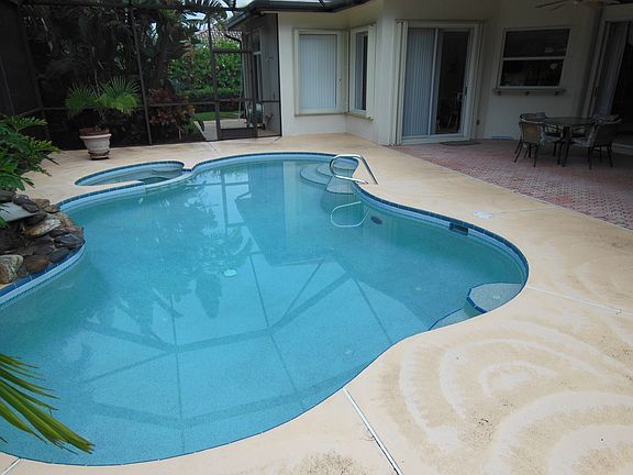 Pool with Spa and Waterfall