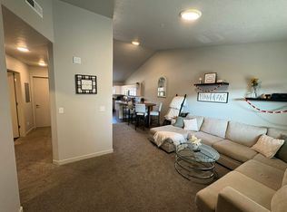 64 W 600 S #302, Springville, UT 84663