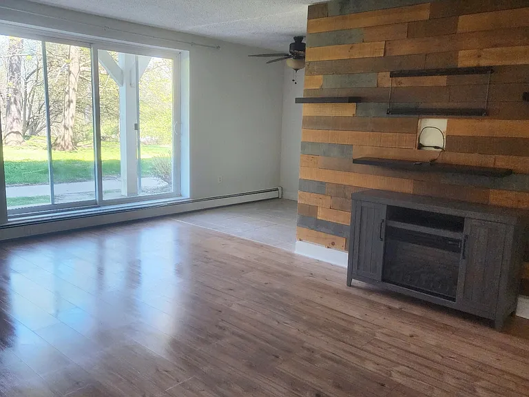 250 Ridge Pike #B43 — Photo 1