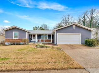 644 Green Forest Dr, Fenton, MO
