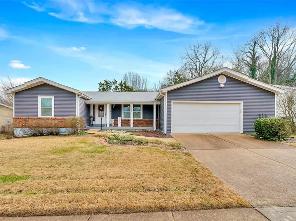 644 Green Forest Dr, Fenton, MO 63026