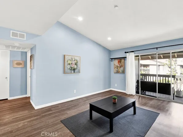 23278 Orange Ave APT 8, Lake Forest, CA 92630