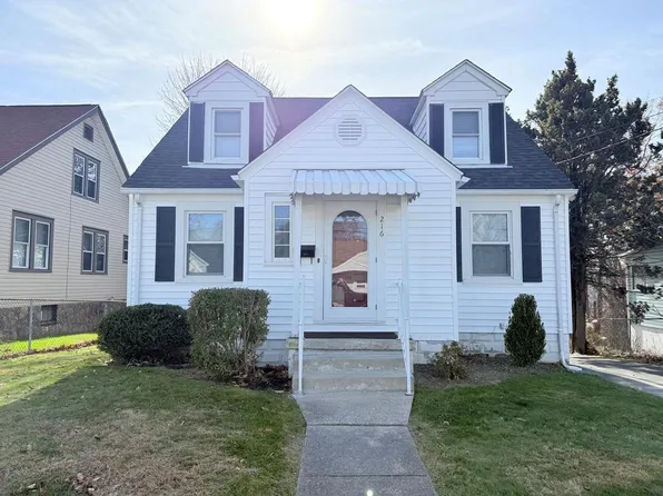 216 Westwood Dr, Beckley, WV 25801