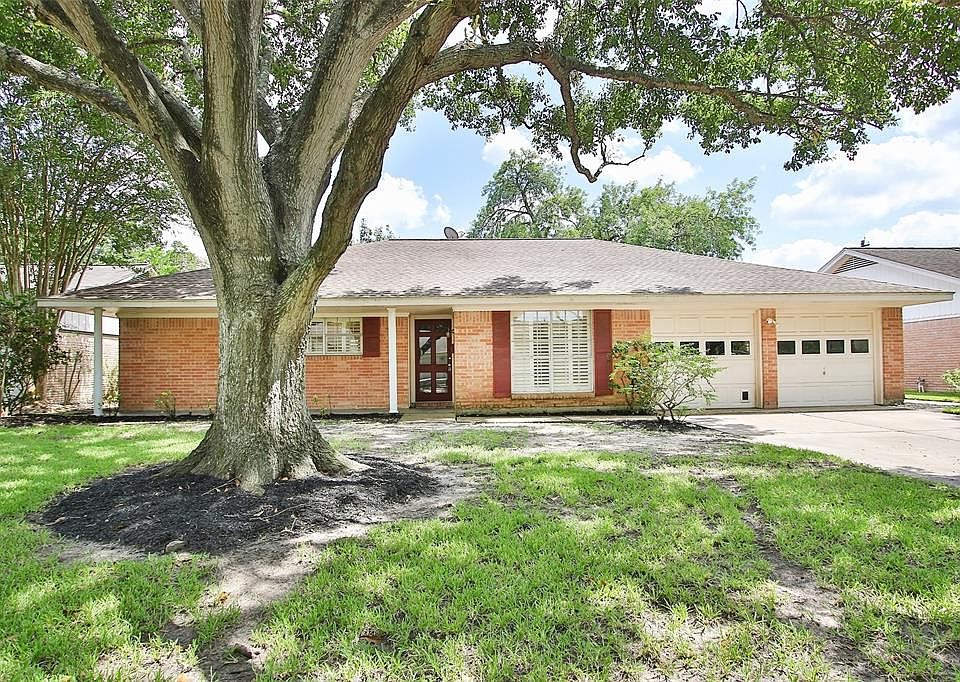 Welcome to 9627 Meadowland.
