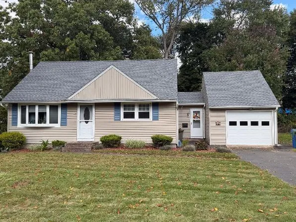 12 Beechwood Drive, Wallingford, CT 06492