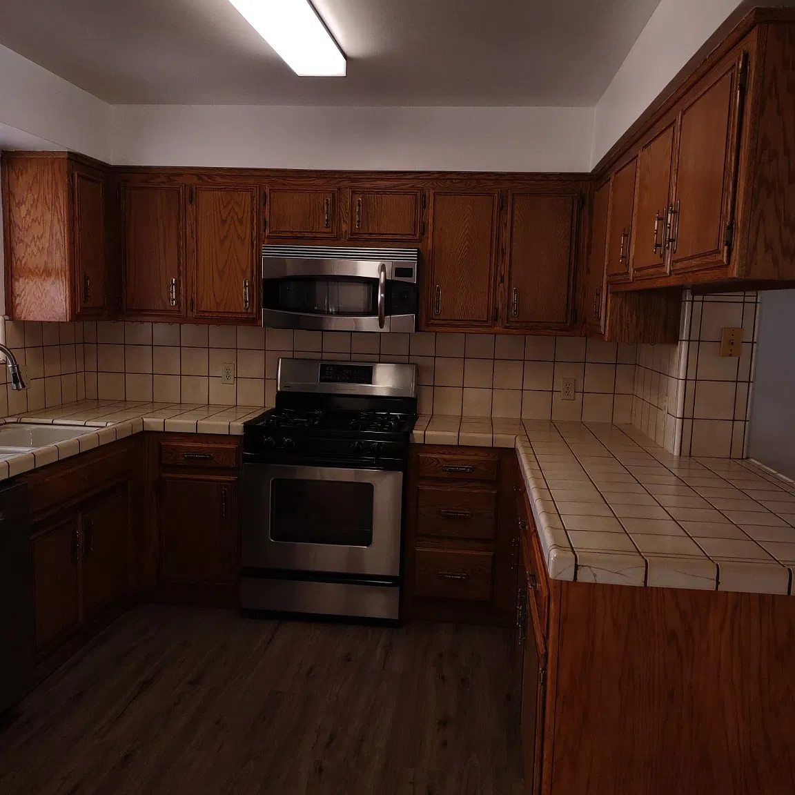 17761 Churchill St — Photo 3