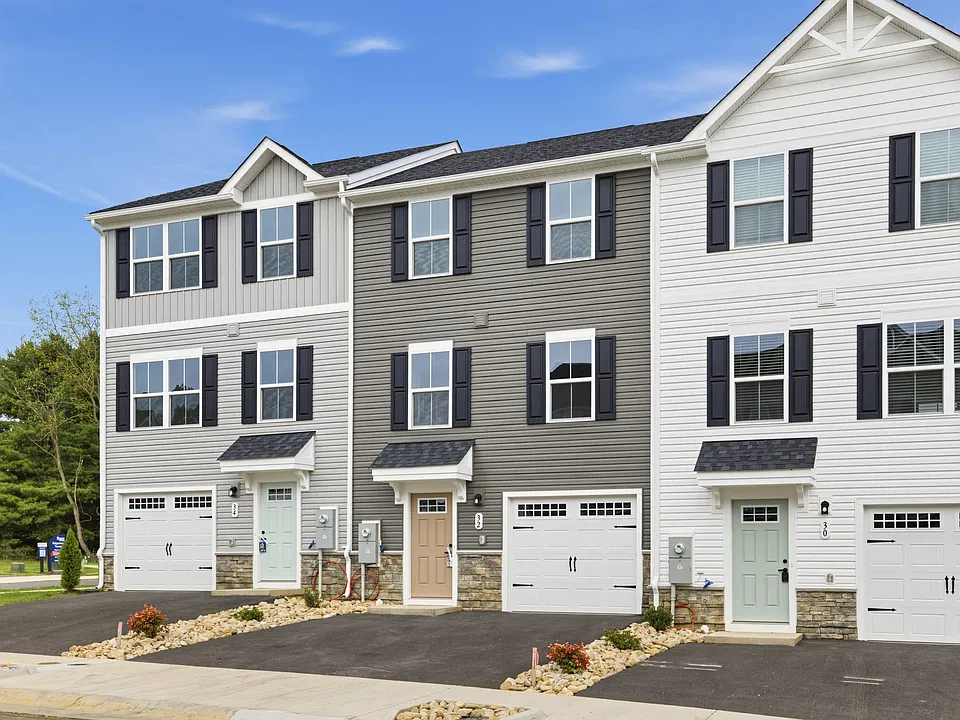 32 Apple Wood Ln