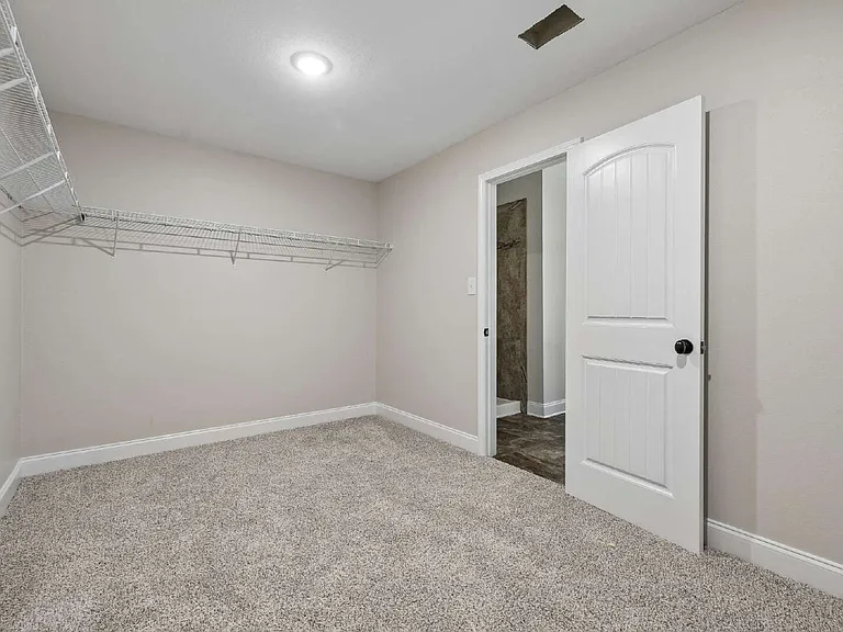 1240 Winterset Dr — Photo 48