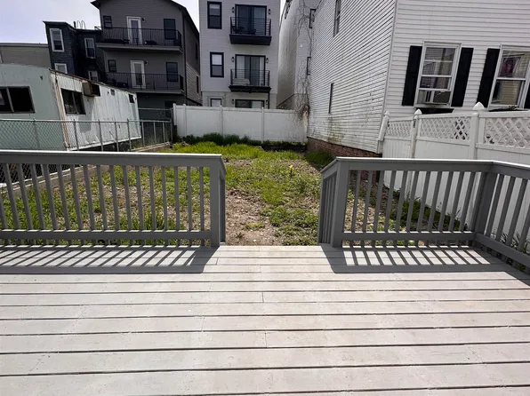 118 Van Horne Street image 9 of 10