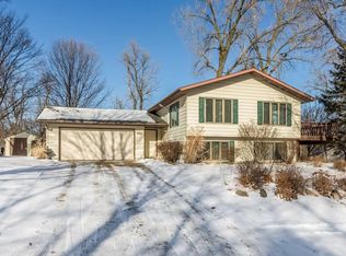 2704 Forest Ridge Ct SE, Cedar Rapids, IA 52403