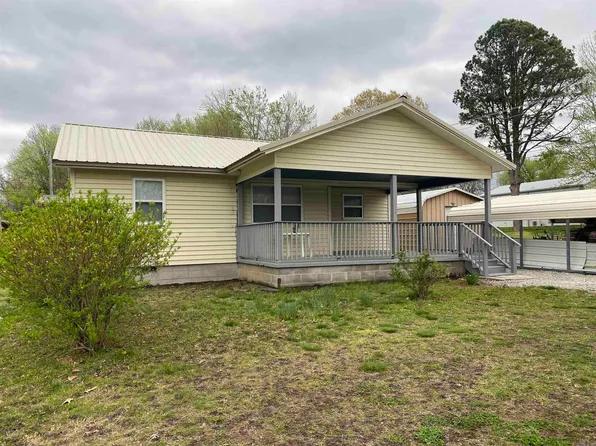 806 Oak Grove St, Mountain View, AR 72560