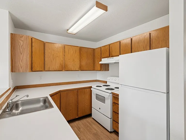 Gilhurst Apartments — Photo 19