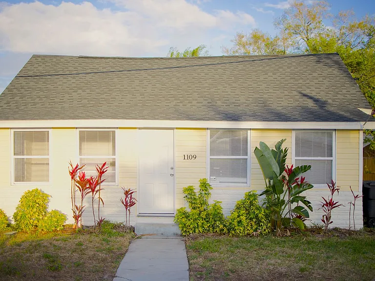 1109 Blanche B Littlejohn Trl — Photo 1