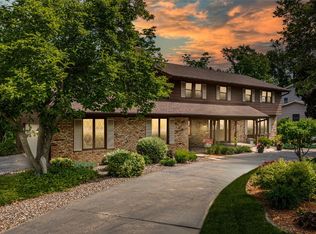 2244 Birchwood Dr NE, Cedar Rapids, IA 52402