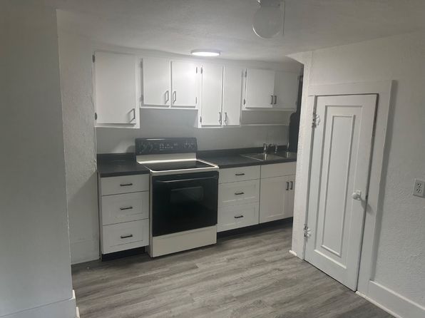 32 Territorial Rd E APT 2-1, Battle Creek, MI 49015 – 1-bedroom rental in Battle Creek