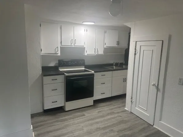32 Territorial Rd E APT 2-1, Battle Creek, MI 49015