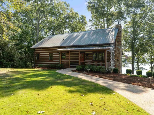 150 Cove Dr, Pell City, AL 35128