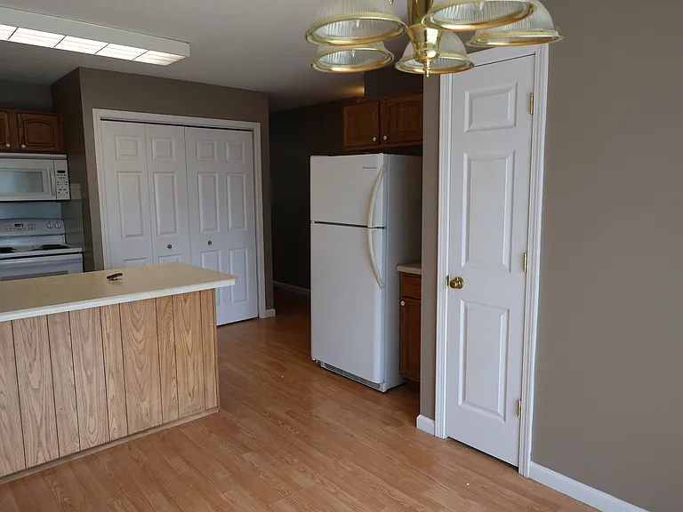 305 Brookside Pl — Photo 21
