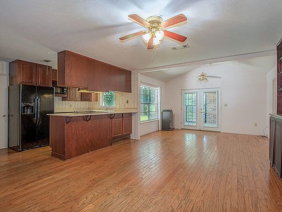 5th image of 307 Lynwood Cir