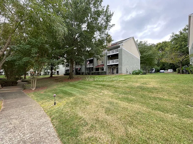 19831 Henderson Rd #A — Photo 14