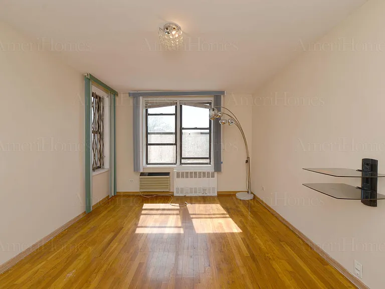 2800 Coyle St #311 — Photo 9