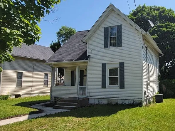 2132 Parmele St, Rockford, IL 61104