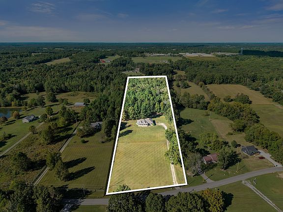 5th image of 2044 Old Blacktop Rd